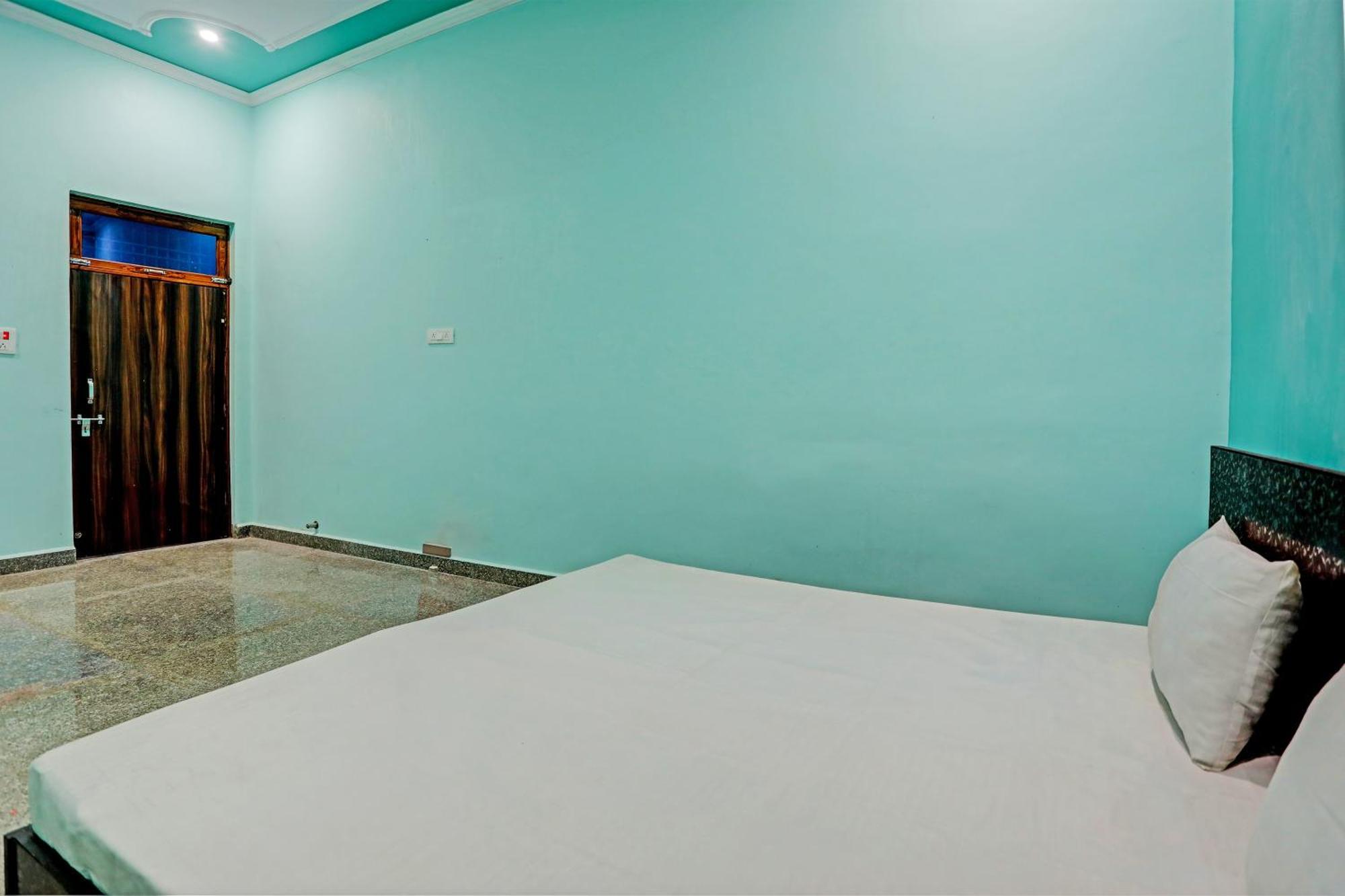 Oyo Moon Light Hotel Etah Exterior photo