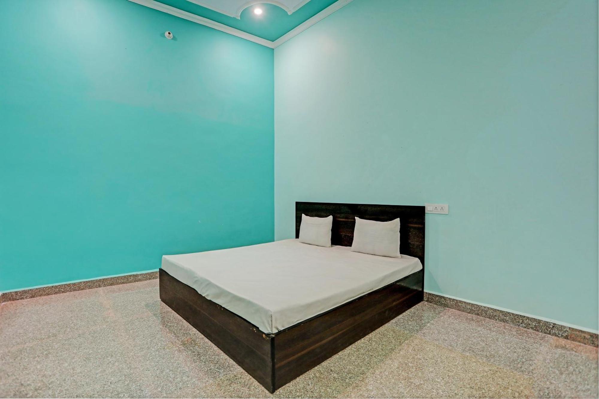 Oyo Moon Light Hotel Etah Exterior photo